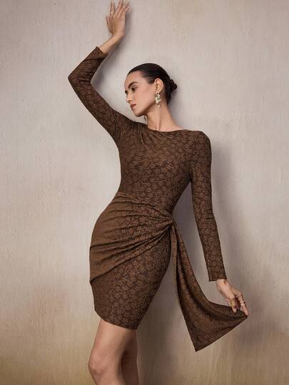 Poshira فستان أنيق قصير بأكمام طويلة وياقة مستديرة مزخرف بالزهور وتصميم ربطة