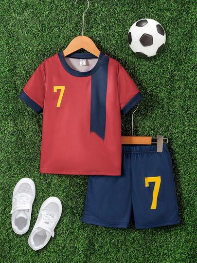 SHEIN 2 st/set Young Boy Football #7 Tryckt Kortärmad Rundhalsad T-shirt Och Shorts Set, Lämplig För Sommar Utomhus, Sport, Casual, Tillbaka Till Skolan