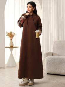 Al Najma 休闲格子拼接连帽连衣裙，秋冬款 - 棕色 - 查看 7