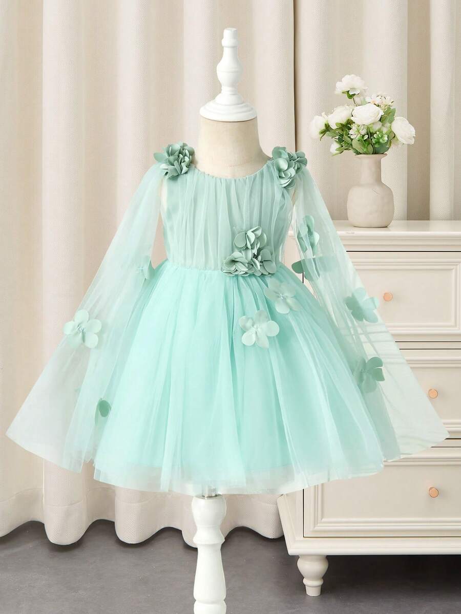 SHEIN Glamorique Kids Vestido de Princesa de Navidad para Niñas Bebés, Vestido de Fiesta, Vestido de Papá Noel, Vestido de Año Nuevo, Vestido de Gala para Fiesta de Cumpleaños Infantil de Navidad, Vestido Esponjoso de Tul Verde Morandini, Bordado 3D, Escenario, Piano, Estilo Medio Oriental, Vestido Elegante, Vestido Estacional, Nuevo Estilo de Otoño/Invierno, Escote en V en la Espalda - Verde - Ver 1