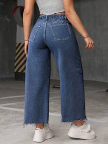 SHEIN ICON Celana Jeans Longgar Kasual Wanita Ukuran Besar dengan Saku dan Ujung Berumbai - Medium Wash - View 2