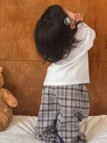 Dazy Kids 2件組女嬰休閒純色圓領T恤與格紋長褲家居服套裝 幼兒 - 白色 - 查看 2
