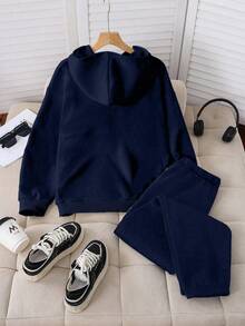 Sparklyn 秋季休闲时尚创意个性清新简约粉色蝴蝶结装饰字母标语印花连帽衫和运动裤套装，舒适百搭，适合秋冬季青少年女孩。 - 藏蓝色 - 查看 2