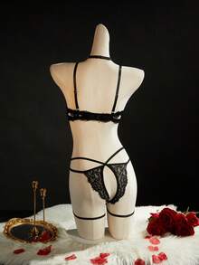 SpicyHot 4件套浪漫蕾丝露裆性感内衣套装 - 黑色 - 查看 2