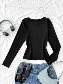 SHEIN Tween Girls Tight-Fitting, Fashionable Basic Button-Detailed Long Sleeve Casual T-Shirt, Back To School, Simple Tee, Elastic & Soft Ribbed Fabric, Black Cute Black Tops Long Sleeve Tops Black Shirt Black Long Sleeve Top Tight Shirts For Girls - Black - View 3