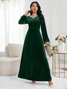 Al Najma Elegant Velvet Long Sleeve Modest Dress, Arabic Style For Women - Dark Green - View 3