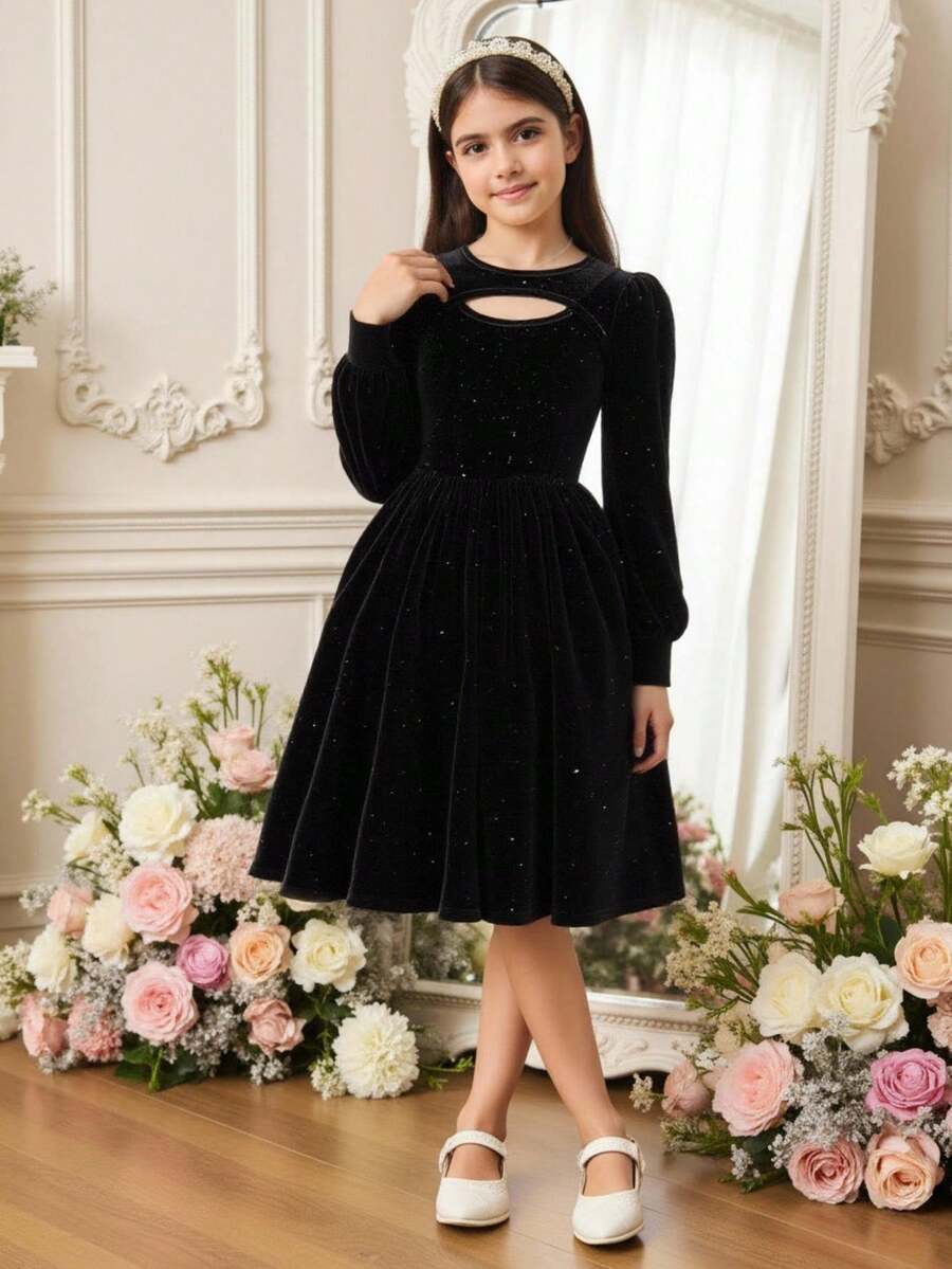 Glamorique Kids 女童复古优雅丝绒珍珠装饰镂空圆领泡泡袖高腰A字中长连衣裙 - 黑色 - 查看 1