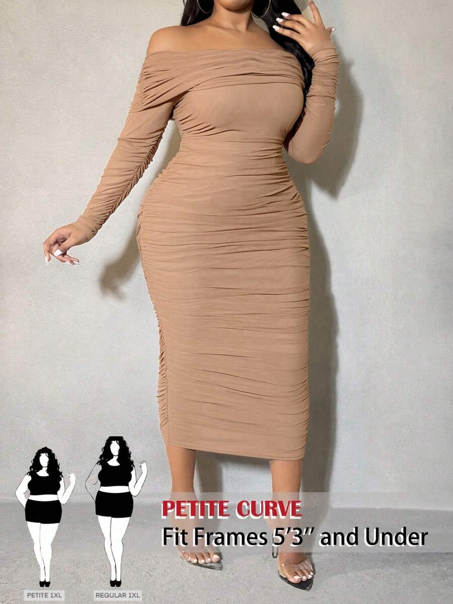 SHEIN PETITE CURVE Vestido elegante de manga larga, ajustado y con hombros descubiertos con pliegues de unicolor para mujer de talla grande - Albaricoque - Ver 1