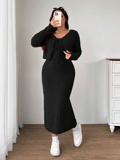 SHEIN EZwear Valentine's Day Plus Size Anime Style Casual Pink Knit Cardigan And Dress 2pcs Set, Black/Winter