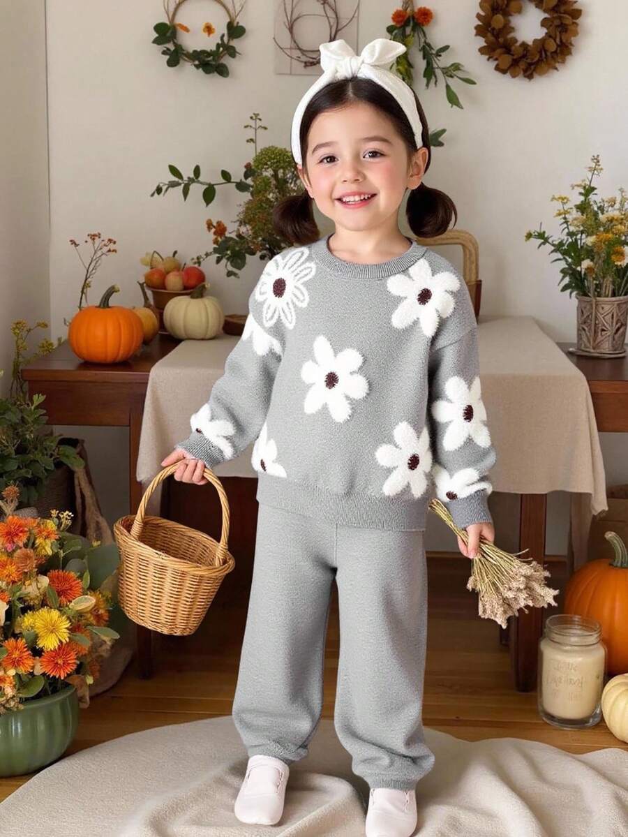 SHEIN 2pcs/Set Young Girl Floral Pattern Crew Neck Casual Sweater And Leggings Set Girls Sweater Sets Little Girl Autumn Suit Kids Autumn Clothes Toddler Girl Clothes Girls Fall Outfit,Fall&Winter,Halloween,Girl Fall Clothes,Girl Fall Tops,Mon And Daughter Matching ,New Fall Fashion,Sister And Me,Teen Girls Outfit Sets - Grey - View 1