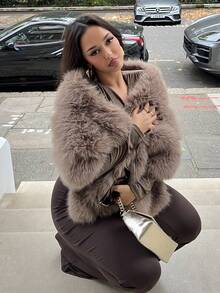 NegzBox 女士冬季仿狐狸毛仿毛领优雅 Melorad 披肩，适合作为新年服装 - 駝色 - 查看 5