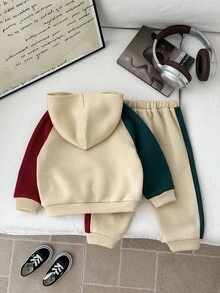 SHEIN 2 Stücke Baby Jungen Lässiger College-Stil Weicher & Bequemer Pullover Kapuzenpullover Jogginghose Set mit Englischen Grafiken, vielseitig für den täglichen Gebrauch, Schule, Ausflüge, Sport, geeignet für Herbst/Winter, geeignet für Schule, geeignet für Ausflüge, geeignet für die Rückkehr zur Schule, geeignet zum Anziehen, geeignet für Weihnachtsfeiern, geeignet für gesellige Aktivitäten