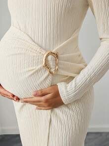 Momance 孕妇时尚优雅不对称金属环装饰连衣裙 - 杏色 - 查看 5