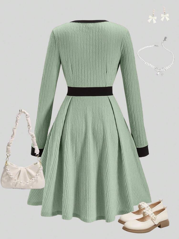 SHEIN Vestido de Malha Ajustado com Decote em V, Botões Metálicos e Mangas Longas, Decoração Jacquard, Vestido Casual para Festa ao Ar Livre, Outono/Inverno, Elegante para Adolescentes - Verde Menta - Visão 2
