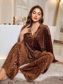LuxeNights Plus Size Middle Eastern Elegant Velvet Leopard Embossed V-Neck Top & Pants Sleepwear Pajama Set, Fall & Winter Clothes Brown Leopard Print Pajama Set Women Lounge Sets Brown Leopard Print Pajama Set Brown Pajama Set Women Leopard Pajamas Women
