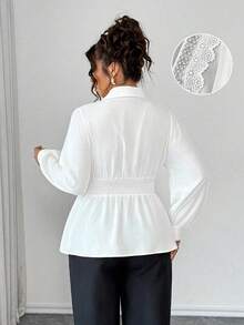 Elenzga Große Größen Bluse mit umklappbarem Kragen, Zierperlenkette aus Kunststoff, Spitzenbesatz, langen Ärmeln, Rüschenmanschetten, taillierter A-Linien-Schnitt, elegant für Ausflüge, Pendelfahrten, Treffen und Verabredungen, Cut-Out - Weiss - Übersicht 2