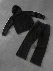 SHEIN 2件套儿童/青少年男童休闲图案印花连帽衫和宽松运动裤套装 - 黑色 - 查看 2