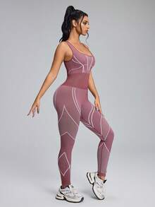 Innovista 女士无缝双色运动连体裤，内置胸罩，可拆卸胸垫，几何赛车条纹，弹力瑜伽健身连体裤，透气网眼面料，迷人的紫色秋季运动紧身裤，收腹提臀设计，休闲运动服，适合办公室、健身房、居家办公、跑步、骑行、高强度间歇训练等多种场合，带来舒适的运动体验。超无缝设计，露背绑带，实用时尚。 - 紅色 - 查看 11