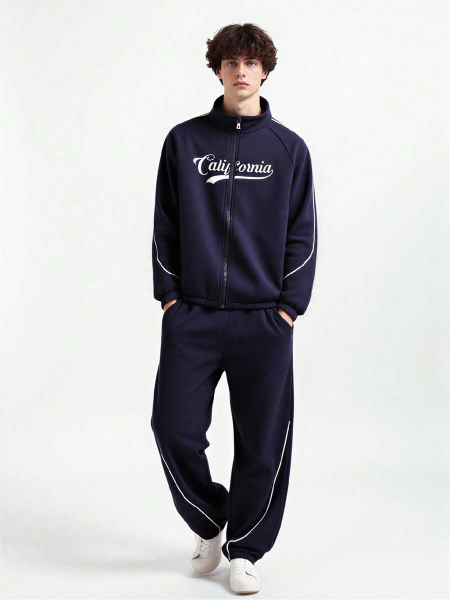 Vacaura 两件套青少年男童时尚藏蓝色高领外套搭配藏蓝色长裤，面料柔软舒适，适合秋季、户外运动、街舞、上学、摄影、郊游等各种场合，是青少年男童秋季必备单品。