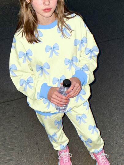 返校季，复古甜美蝴蝶结图案，美式街头风印花，秋冬气息，高端休闲宽松舒适圆领长袖连帽衫和裤子两件套，少女