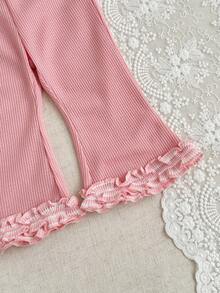 SHEIN 2pcs Baby Girls' Autumn/Winter Outfit, Sweet Princess Style Pink & White Striped Set, Essential For Outings & Family Gatherings, Made Of Waffle Knit Fabric; Top With Ruffled Collar & 3D Bow Accent, Striped Pattern Is Fresh & Cute; Bottom With Bell-Bottom Pants & Ruffled Hem