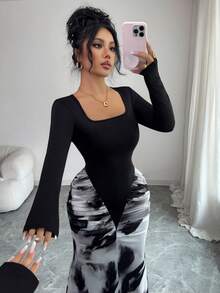 SHEIN Elenzya 新款女士方领长袖褶裥下摆印花撞色针织紧身派对连衣裙 - 彩色 - 查看 3
