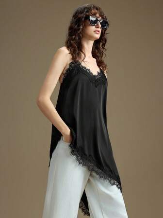 Ontre 蕾丝女士黑色缎面弹力面料舒适不对称下摆吊带长款上衣，现代都市休闲商务时尚办公室着装，复古邮轮婚礼宾客礼服，圣诞节晚宴新年节日派对氛围。