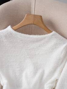 Modelyn V-Neck Lace Trim Fitted Crop Top, Sweet & Spicy Long Sleeve - White - View 7