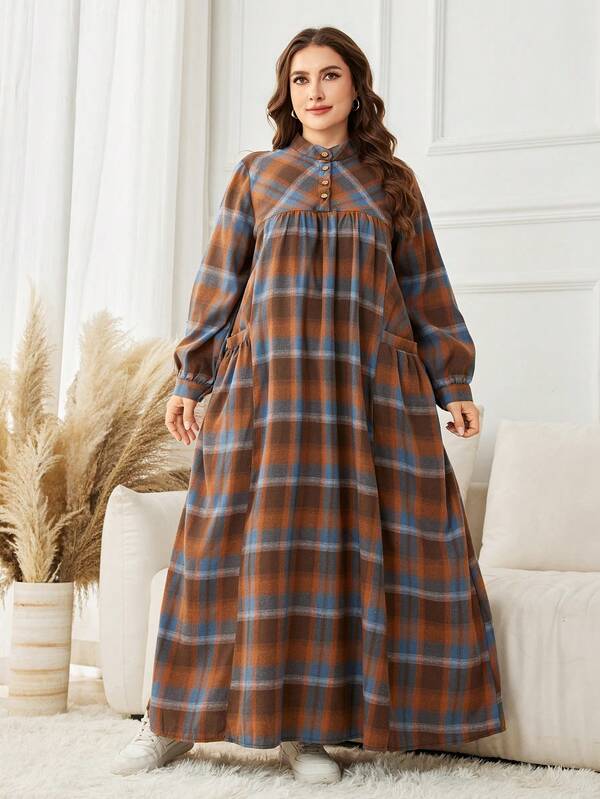 Al Najma فستان كاجوال للنساء كبيرات الحجم بطبعة مربعات، طوق عالي، أكمام طويلة، جيب، فضفاض، مناسب للربيع والخريف