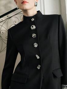 Anewsta بدلة نسائية مكونة من: بليزر نسائي طويل الأكمام مزين بأشرطة الكشكشة والرينستون والمشبك المعدني غير متماثل، مع بنطال نسائي عالي الخصر مطوي، مجموعة بدلة نسائية عصرية فاخرة - الأسود - مشاهدة 6