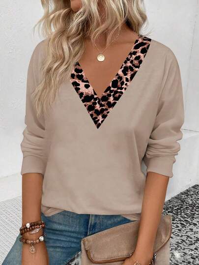 EMERY ROSE Women's Casual V-Neck Leopard Print Long Sleeve T-Shirt, Versatile, Autumn/Winter