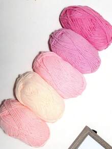 5卷250克手工钩编毛线，柔软舒适，多色编织线，用途广泛，可用于制作钱包、包包、衣服等，DIY情人节礼物手工项目