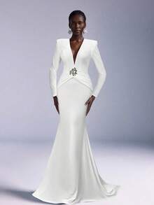 Elitara Elegante vestido de gala de terciopelo negro con hombros anchos, mangas largas, escote profundo en V, adorno floral 3D desmontable y dobladillo de cola de pez, apropiado para todas las ocasiones formales, vestido de cena formal