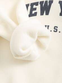 Cozy Pixies 3 件套男婴套装：字母印花圆领运动衫、保暖内衬、无袖背心和松紧腰慢跑裤