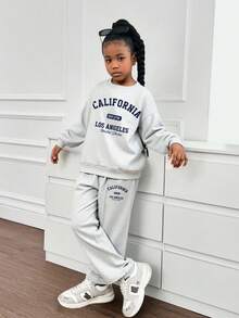 SHEIN Girlism 少女休闲校园街头风英文字母数字图案圆领卫衣搭配褶皱阔腿直筒裤针织运动套装，灰色返校装 - 淺灰色 - 查看 9