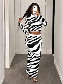 Zolique Bộ 2 món/Bộ áo len cổ lọ ngắn tay và chân váy in họa tiết động vật thời trang dành cho nữ - trắng - Xem 5