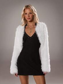 SHEIN TRNDY 1pc Women's Faux Fur Coat, White, Autumn/Winter, Loose Fit, Long Sleeve, Luxurious & Elegant For Party - White - View 5