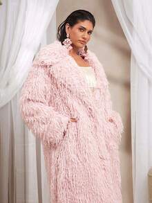 VOLUPTÉ CURVE Abrigo de piel sintética para mujer de talla grande, inspirado en el vintage con flecos de plumas esponjosas, chaqueta larga de manga larga de ajuste holgado de piel suave, moda urbana, adecuado para el Día de San Valentín, muy recomendado - Rosa Pálido - Ver 7