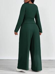 SHEIN PETITE CURVE 2pcs Plus Size Textured Brown Pleated Long Sleeve Top And Pockets Pants Set/Winter - Green - View 2