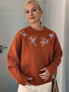 Vivie Lora Women's Embroidered Loose Fit Crew Neck Sweater - Brown - View 3