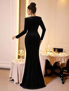 Coutiva 正式晚礼服（装饰繁复） - 黑色 - 查看 2