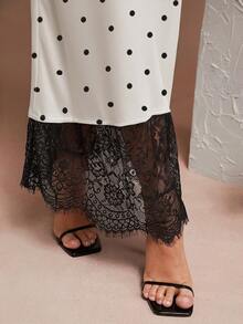 L'Amorae 纯色缎面蕾丝下摆细节低腰中长裙 - 黑與白 - 查看 2