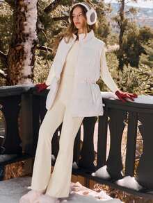 GLOWMODE 31" FeatherFit™ Merry Mode Soft Stretchy Sweat-Wicking Flared Leggings Holiday Christmas Outdoors Yoga Pilates Studio Wear Spring Summer - Pearl White - 查看 7