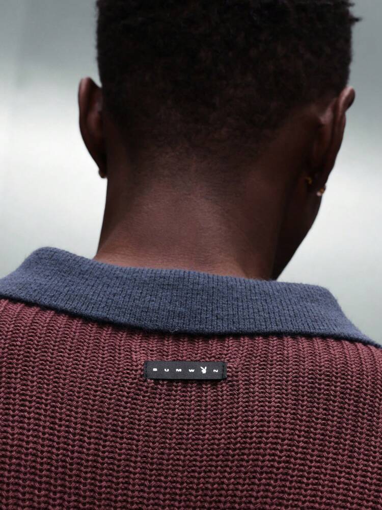 PLAYBOY X SUMWON Polo en maille à manches longues avec détails contrastés