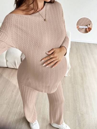 SHEIN Conjunto de 2 piezas de camiseta de manga larga con hombros oblicuos y pantalones de unicolor casual para maternidad