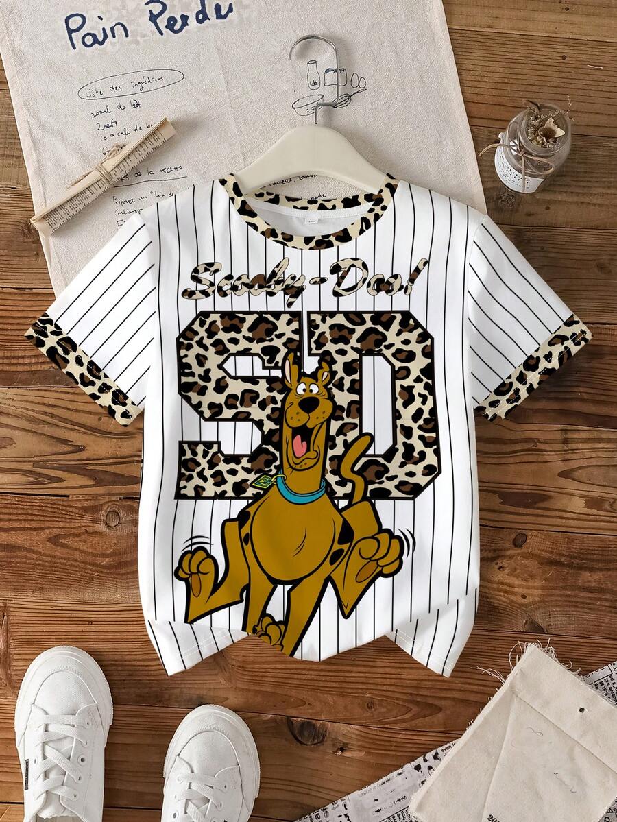 SCOOBY-DOO X SHEIN 少女休闲时尚街头风日常通勤上学运动卡通狗豹字母印花条纹短袖T恤，夏季 - 白色 - 查看 1