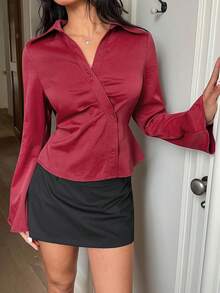 Zavorell 女士Y2K极简性感休闲翻领深V领喇叭袖抽绳腰红色面料时尚春秋季衬衫，辣妹必备上衣，适合日常穿着/上学/度假/派对 - 酒紅色 - 查看 5