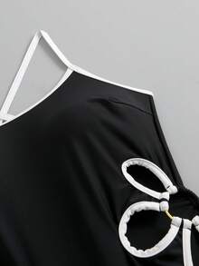 Swim SPRTY Women's Beach Outfit, Black & White Color Block Design, Adjustable Criss-Cross Back Straps, U-Back, Floral Side Petal Details, Fashionable Casual Resort Elegant Swimsuit Flower Swimsuit Modest One Piece Swimsuit Hibiscus Swimsuit One Piece Swim Rashguard Petite Swimwear Black And White Swimsuit Cutout Swimsuit - Black and White - View 7