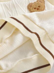 SHEIN Playful Pals 3 st/set babypojkar casual outfit: Björnväst + långärmad vit skjorta + jeansbyxor, vintage koreansk stil med krage och enkelknäppt väst, tvättade jeansbyxor, lämpliga för höst/vinter vardagskläder och skolstart, brittisk stil - Svart och Vitt - Visa 6