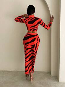 Zolique Bộ 2 món áo len cổ lọ ngắn tay và chân váy họa tiết động vật cho nữ, thời trang và sành điệu - Đỏ - Xem 2